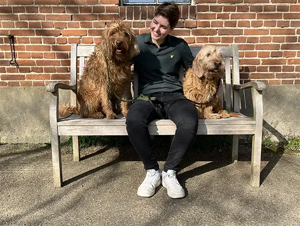 Hondenconsulent Gelderland Voor een fijne band met je hond vol plezier, vertrouwen en verbondenheid – jij en je hond als één team Hondenconsulent Gelderland Voor een fijne band met je hond vol plezier, vertrouwen en verbondenheid – jij en je hond als één team